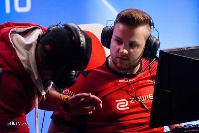 巴塞罗那面 巴塞罗那面