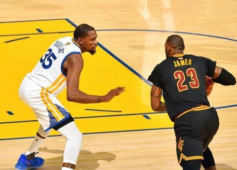 在学校和社 在学校和社